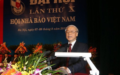 អគ្គលេខា Nguyen Phu Trong៖សារព័ត៌មានជាអាវុធដ៏មុតរួមចំណែកក្នុងការបង្កើតសាធារណៈមតិសង្គមស្អាតស្អំ